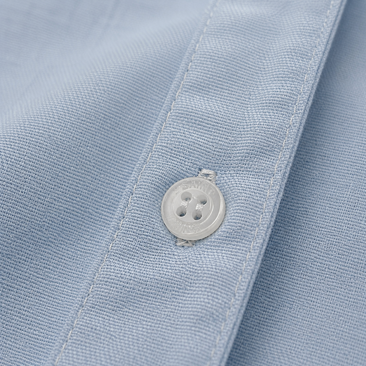Camisa celeste clasica