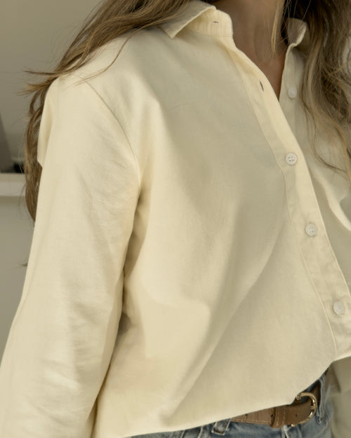 camisa amarilla algodón corte regular